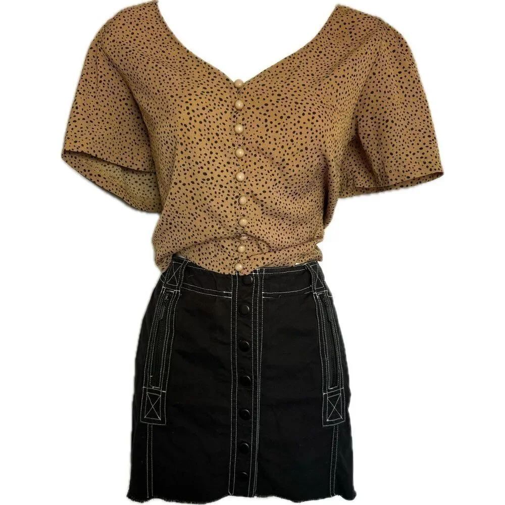 SHEIN Cropped Speckled Print Top Brown and Black V Neck Women’s Size M